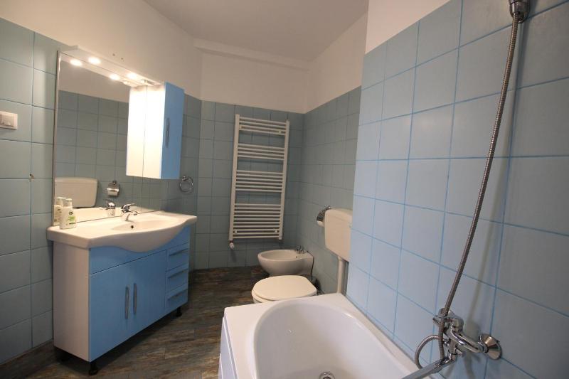 Studio - Split Level image 4