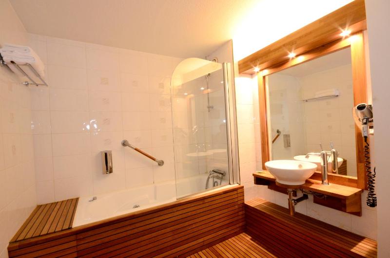 Superior Suite image 3