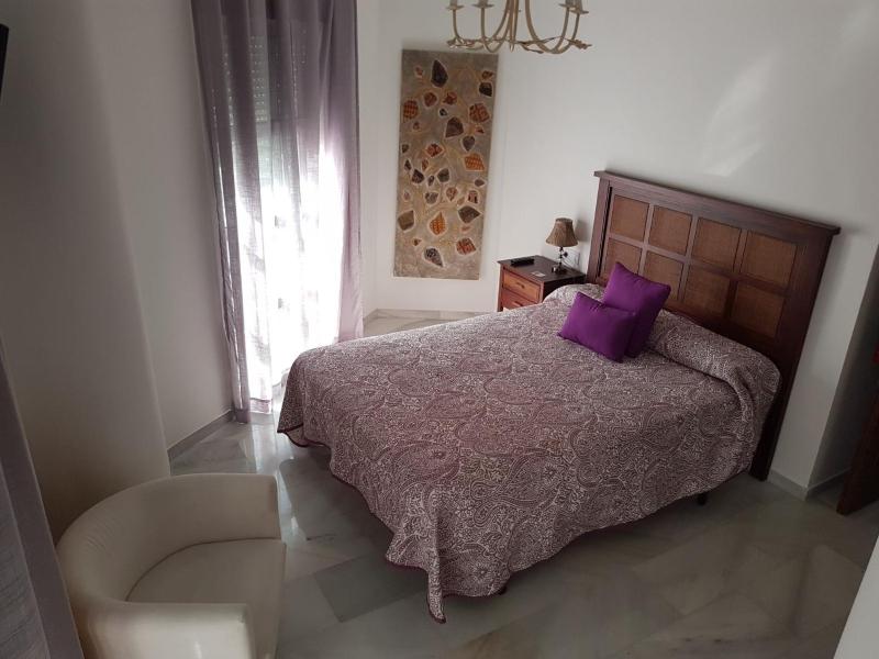 Double or Twin Room image 2
