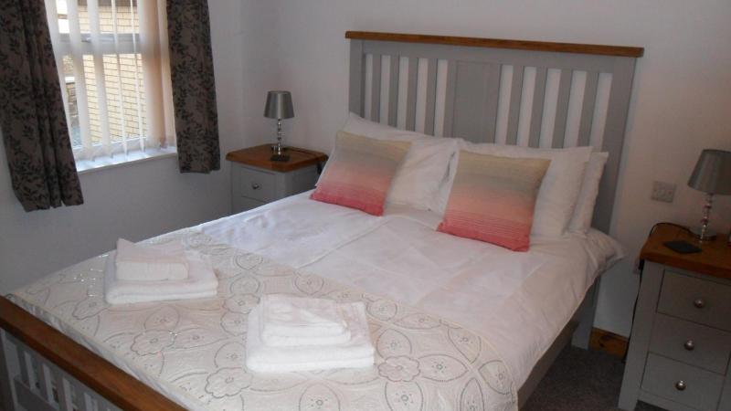 Deluxe Double Room with Shower image 4