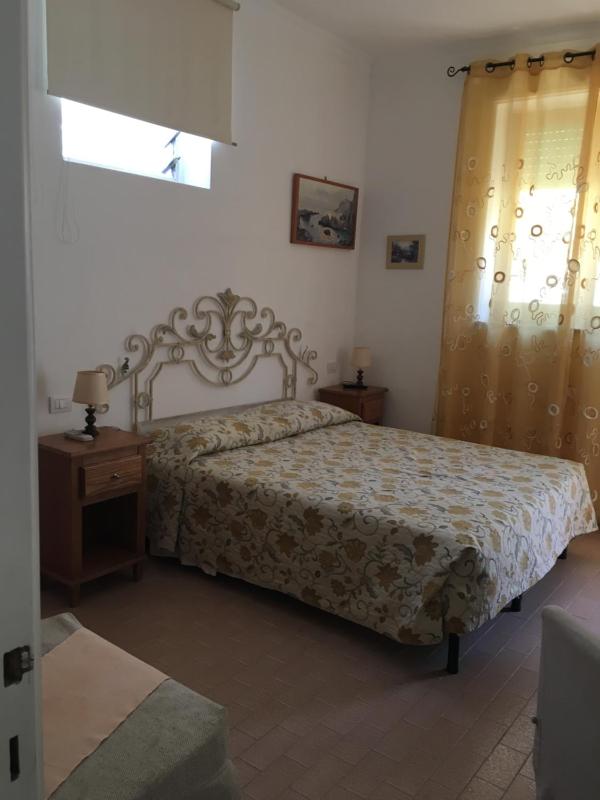 Double or Twin Room with Garden View image 4