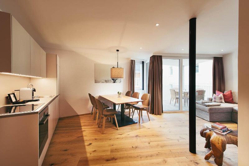 Apartment with Balcony image 3