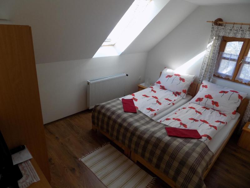 Quadruple Room image 4