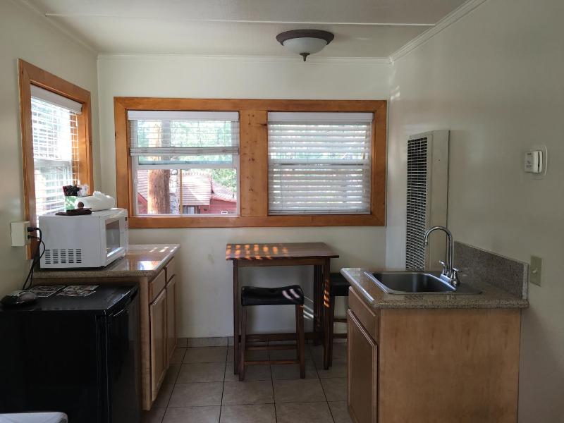 Bear Creek Resort - image 11