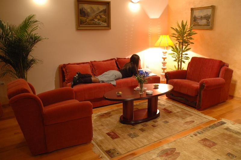 Apartment (4 Adults) image 4