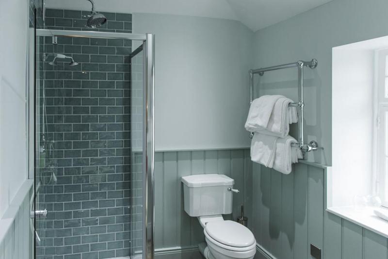 Superior Twin Room image 2