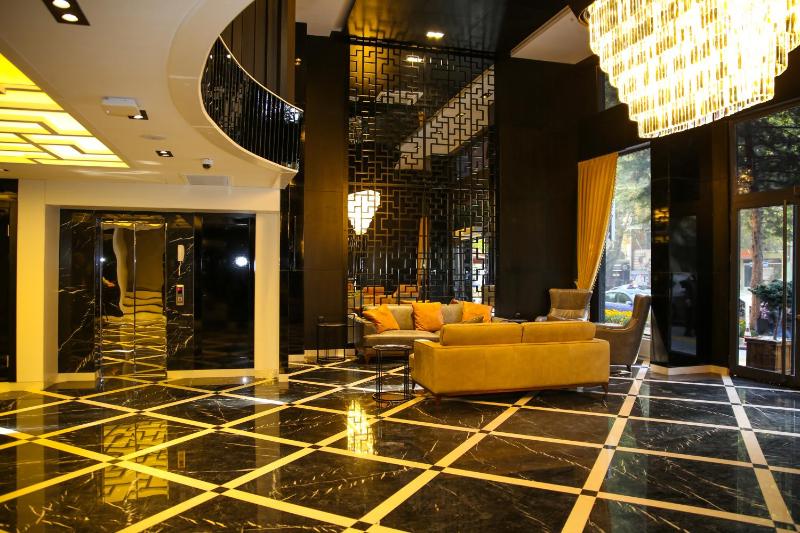 New Gate Hotel - image 4