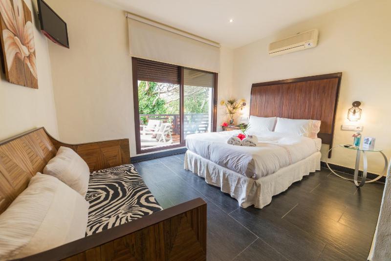  Superior Double Room with Balcony and Sea View image 4