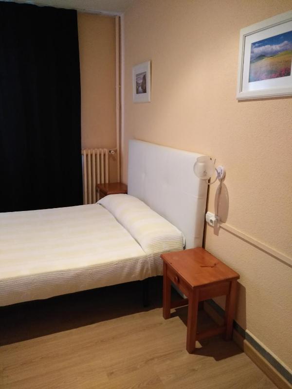Single Room image 1