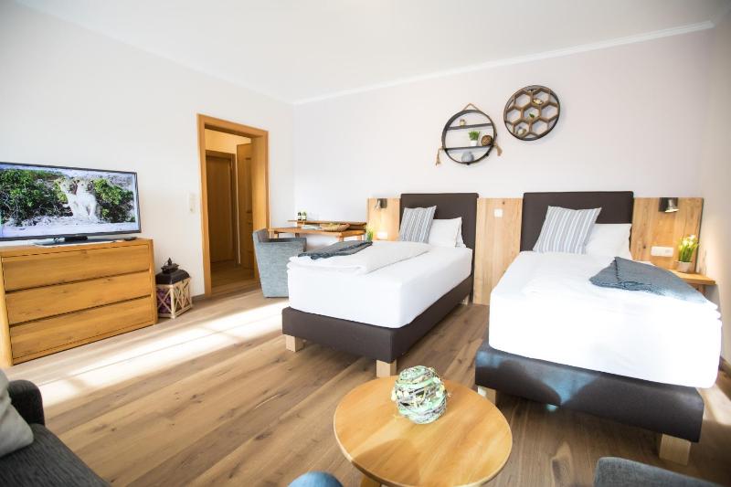 Double Room Superior image 3