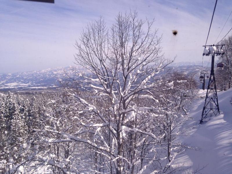 Refre Hotel - image 8