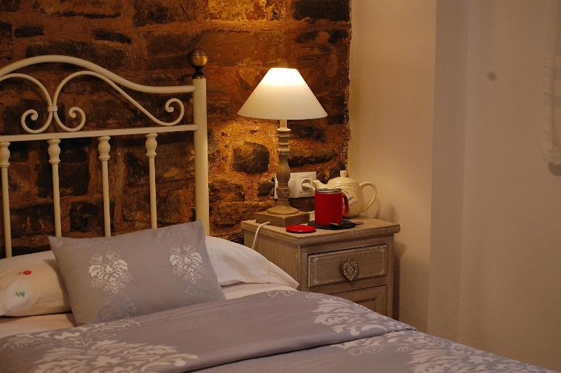 Twin Room with Garden View image 1