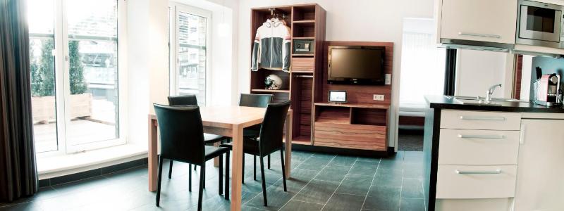 One-Bedroom Suite image 1