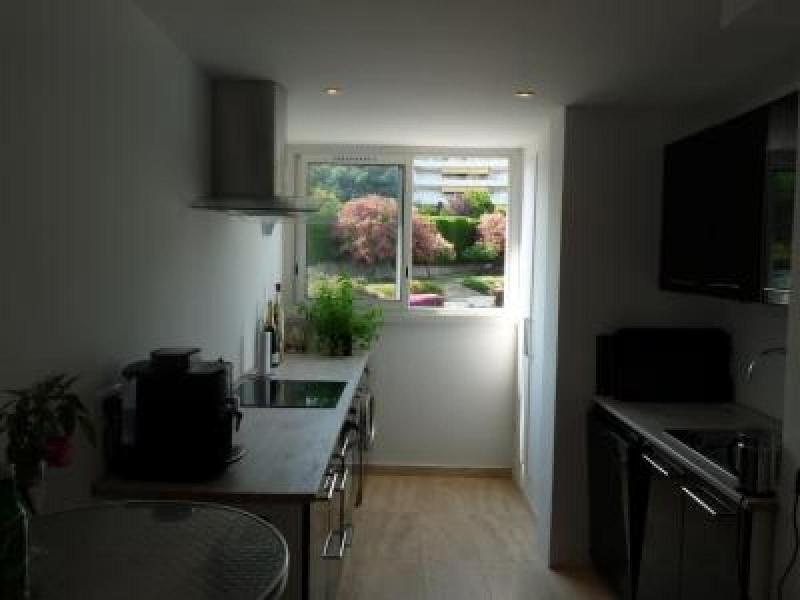 Two Bed apartment in a gated residence with gardens in Cannes with sea views 865 - image 12