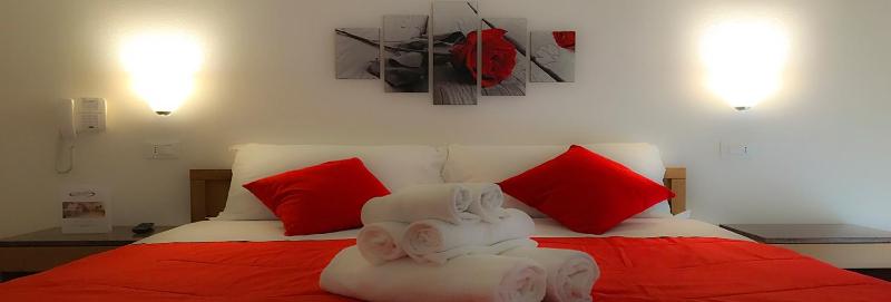 Double Room image 2