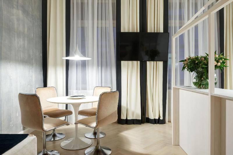 Cora Apartments - image 40