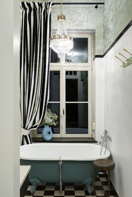 Standard Three-Bedroom Apartment -  Tschaikowskistrasse 19 image 4