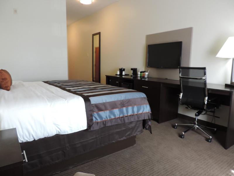 King Room - Non-Smoking image 3