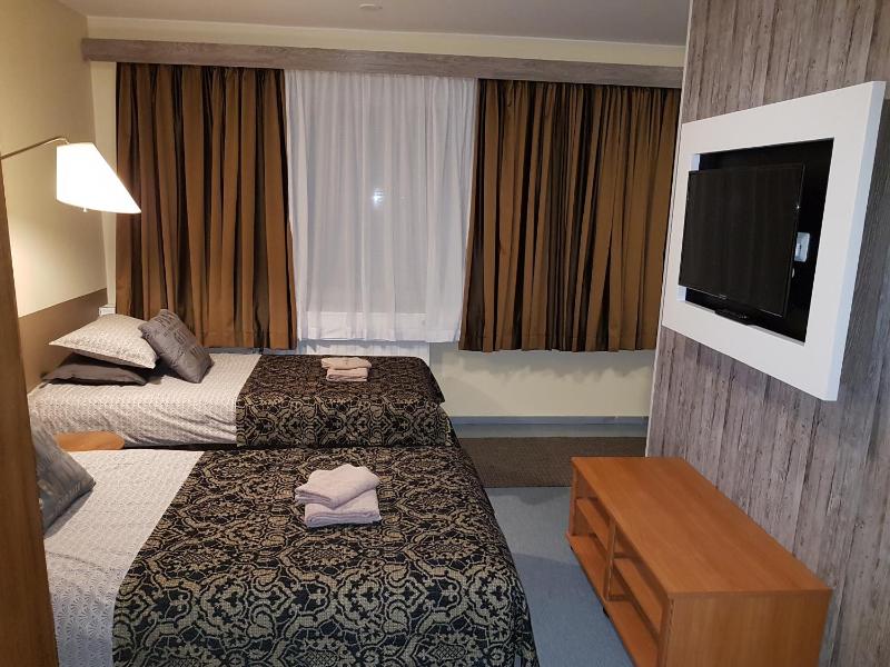 Classic Triple Room image 2