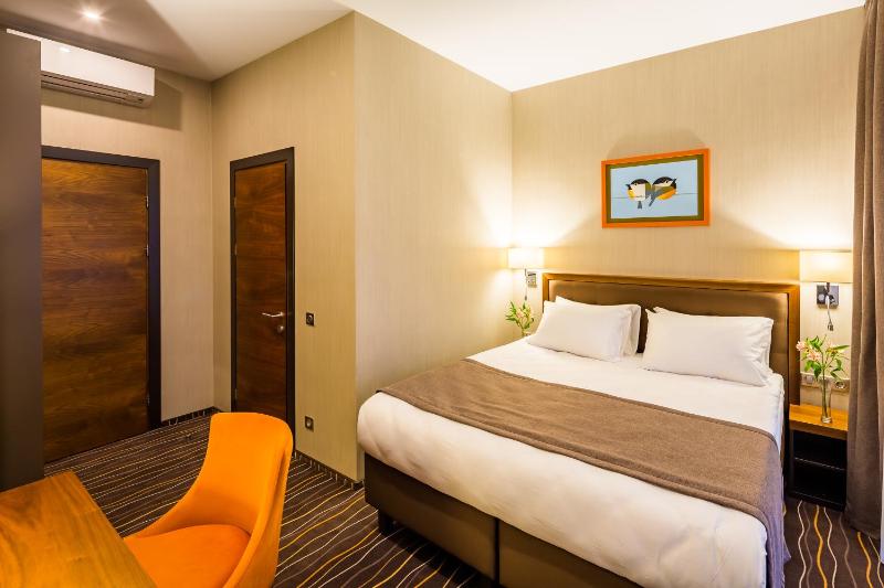 Standard Double Room image 1