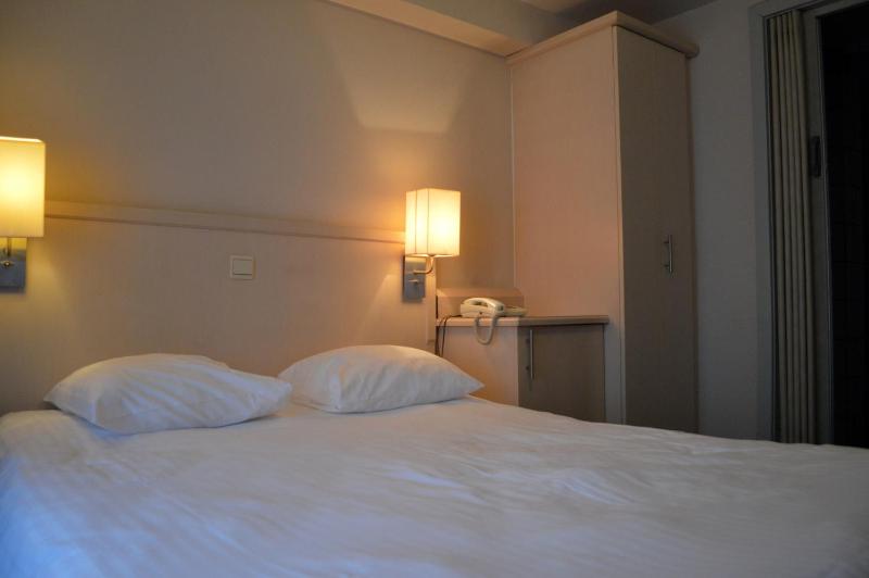 Hotel Honfleur - image 4