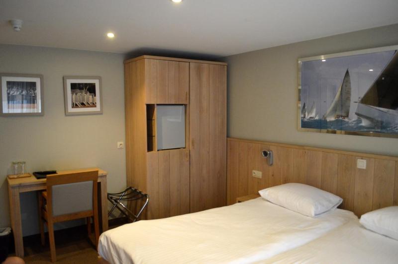 Hotel Honfleur - image 35