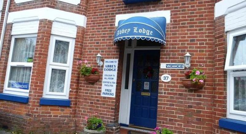 Abbey Lodge Guest House - image 11