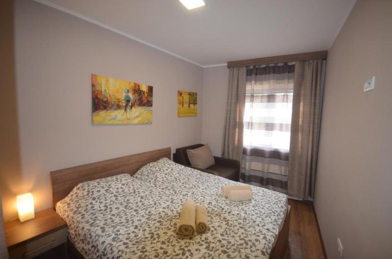 Simona Lux Apartment - image 13