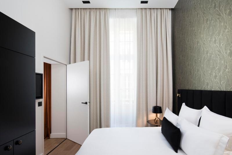 Prestige Suite image 3