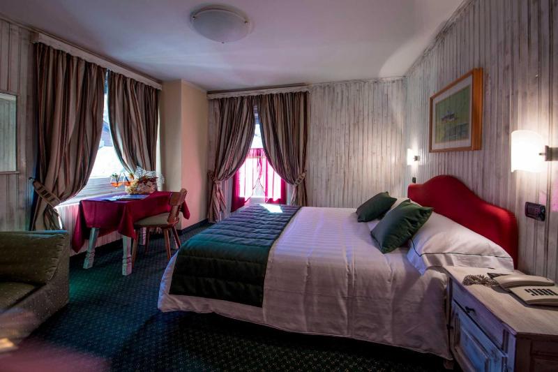 Comfort Double Room image 4