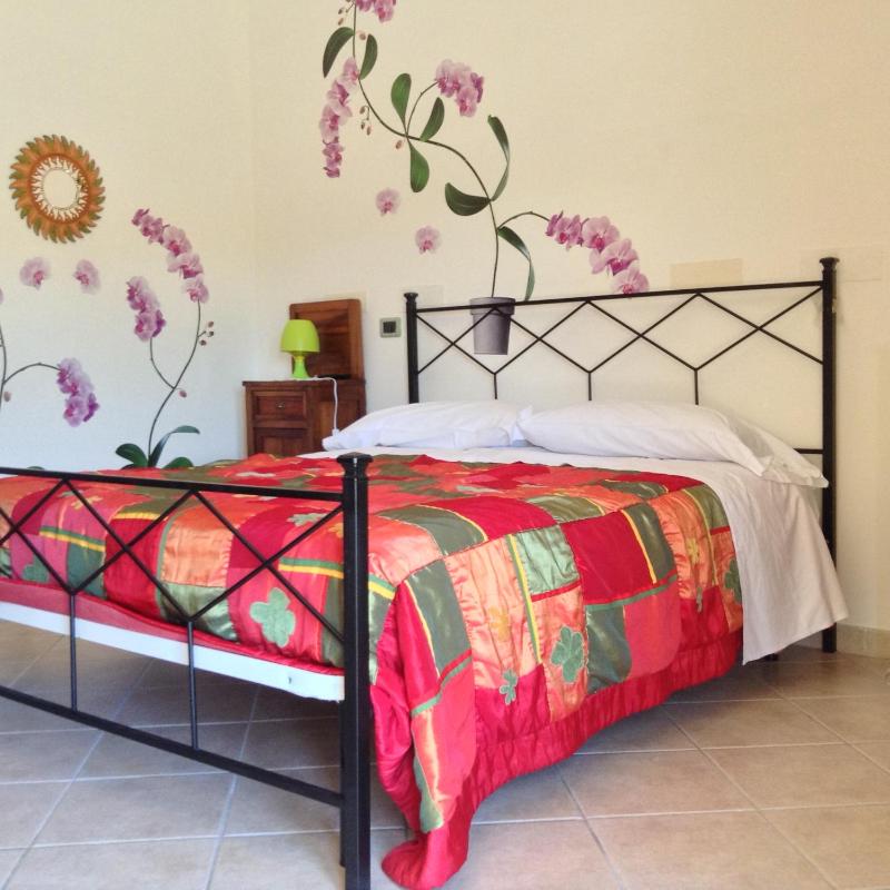 Standard Double Room image 2