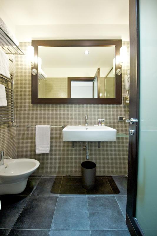 Standard Double Room image 1