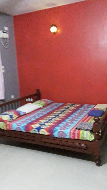 THE ONLY BEST HOMESTAYLA MAISON RENALD 2BHK4BHK available for 6713 members NEAR ROCK BEACH WHITE TOWN RAILWAY STN PONDY MARINA CAR PARKING available Eight 3 double zero seven six four 6 double 2 - image 37