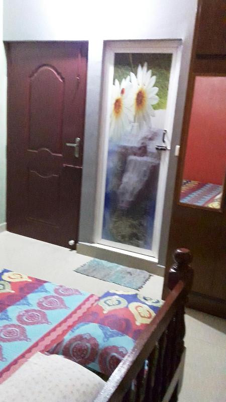 THE ONLY BEST HOMESTAYLA MAISON RENALD 2BHK4BHK available for 6713 members NEAR ROCK BEACH WHITE TOWN RAILWAY STN PONDY MARINA CAR PARKING available Eight 3 double zero seven six four 6 double 2 - image 38