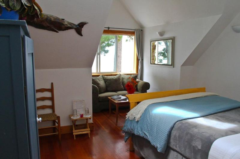 Deluxe Double Room with Sea View image 4
