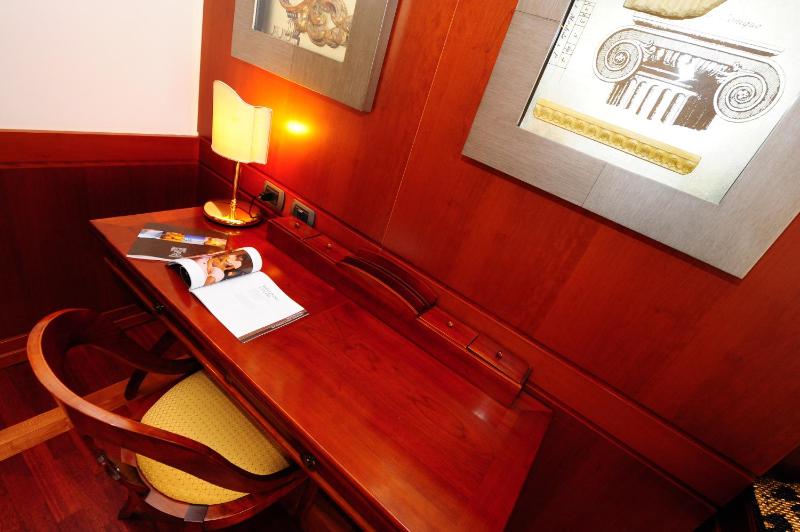 Junior Suite image 3