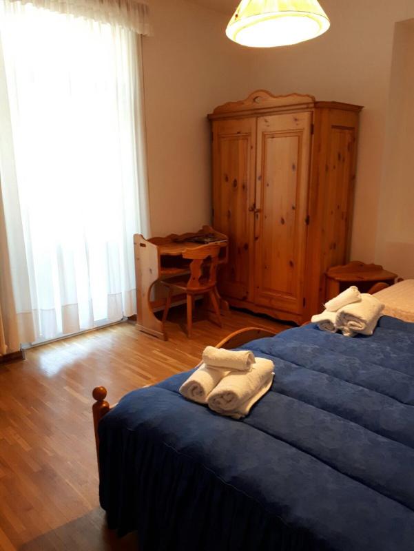 Double Room with Private Bathroom image 3