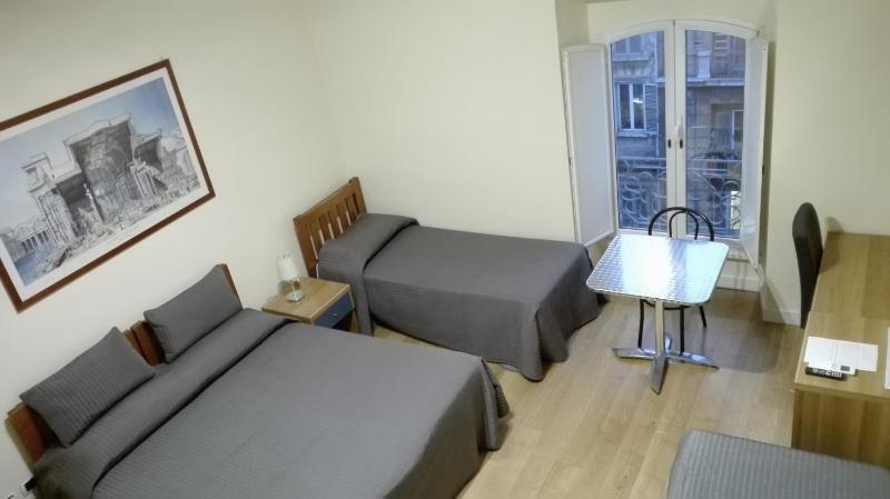 Quadruple Room image 2