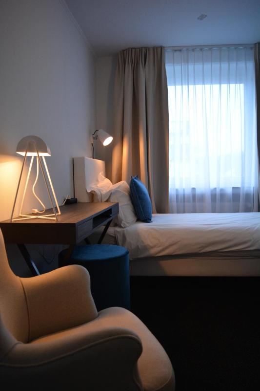 Comfort Single Room image 3