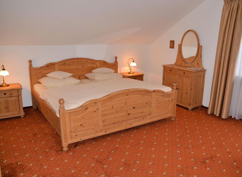 Double Room image 4