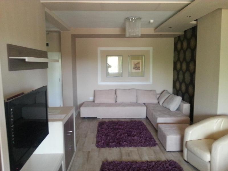 Executive Suite with Balcony image 3