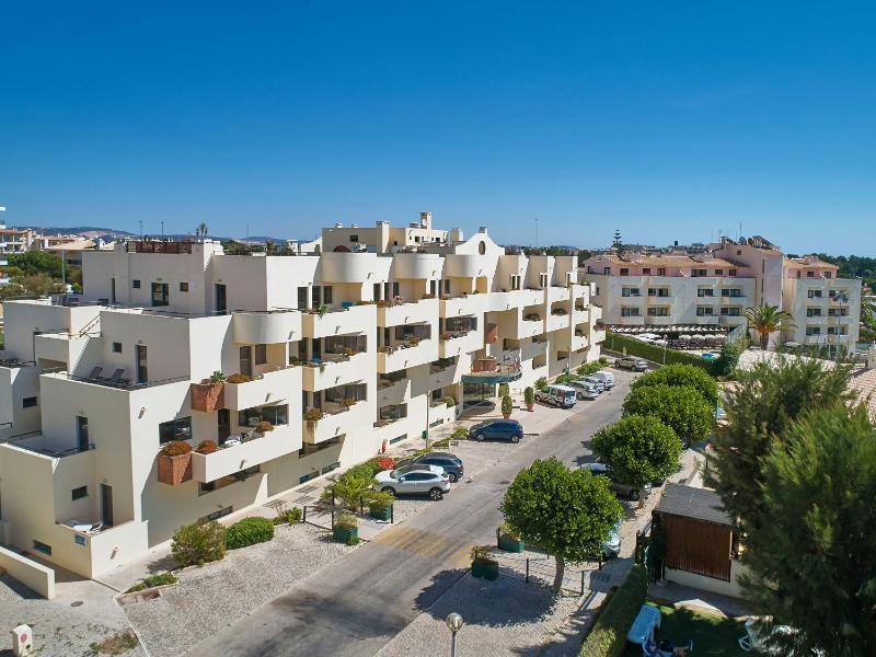 Oceanus Aparthotel - image 6