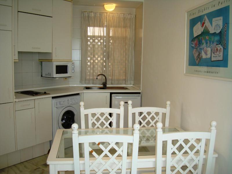 One-Bedroom Apartment  image 3