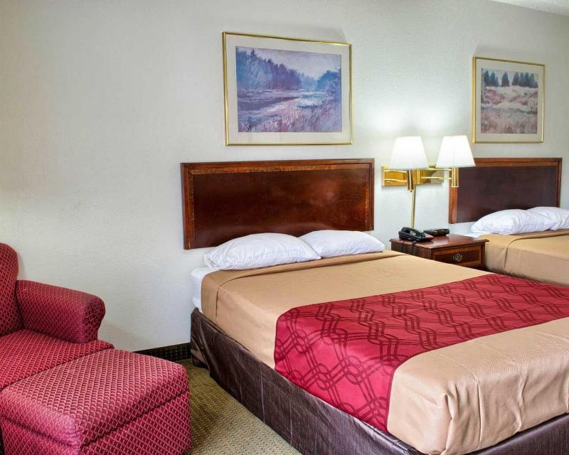 Double Room with Two Double Beds image 2