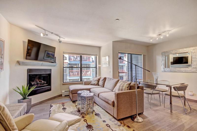 Superior Apartment image 1