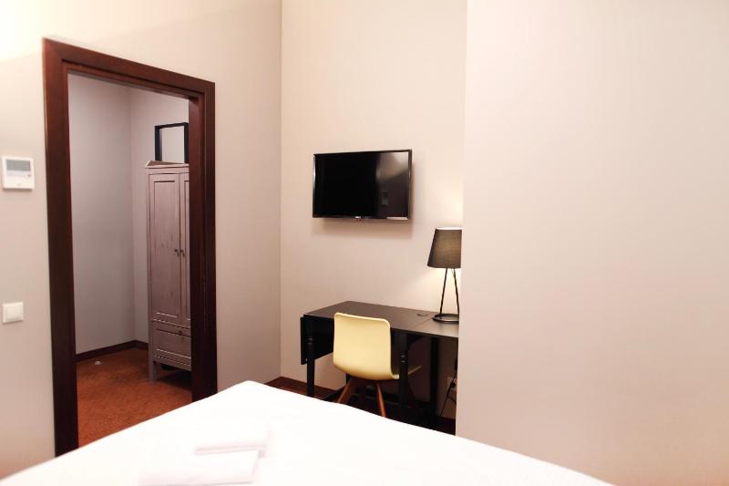 Double Room with Private Bathroom image 3