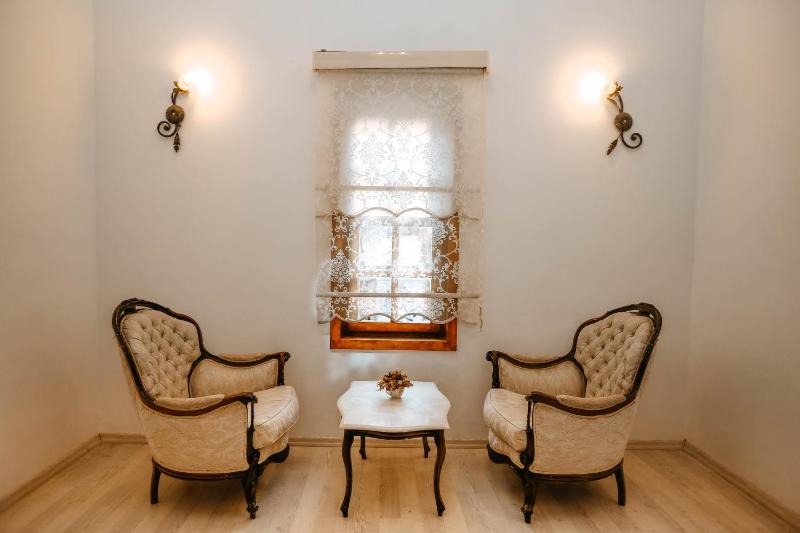 Standard Twin Room image 2