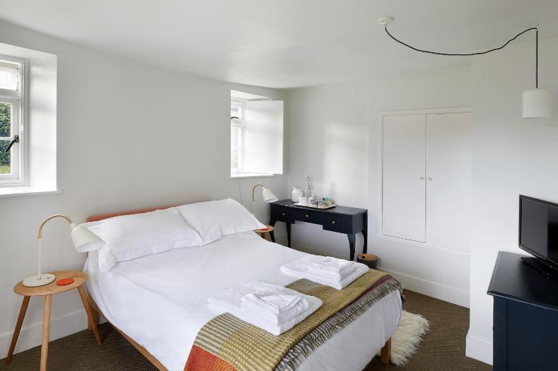 Double Room with Shower image 2