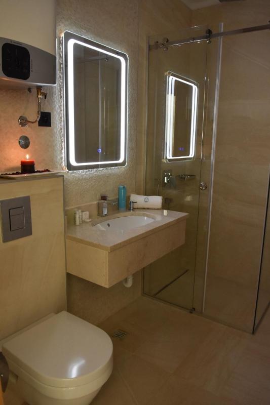 Deluxe Apartment image 2