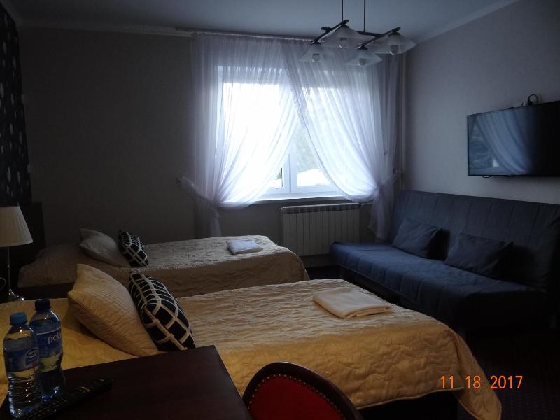 Quadruple Room image 4